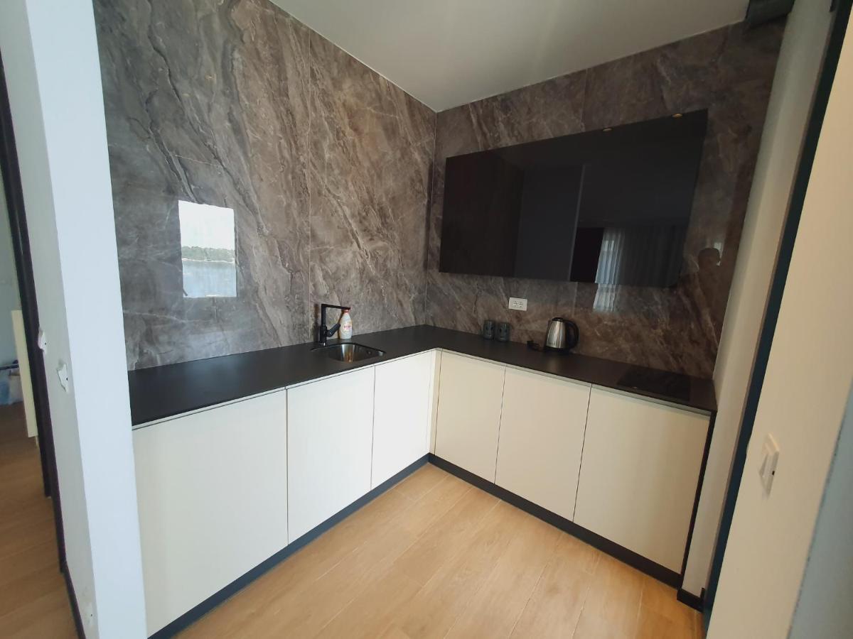 Prestige Central Apartments - Rafailovici Будва Экстерьер фото